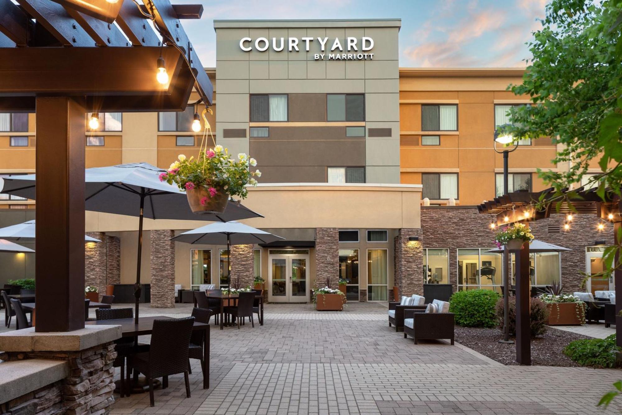 Courtyard Mankato Hotel & Event Center Eksteriør billede