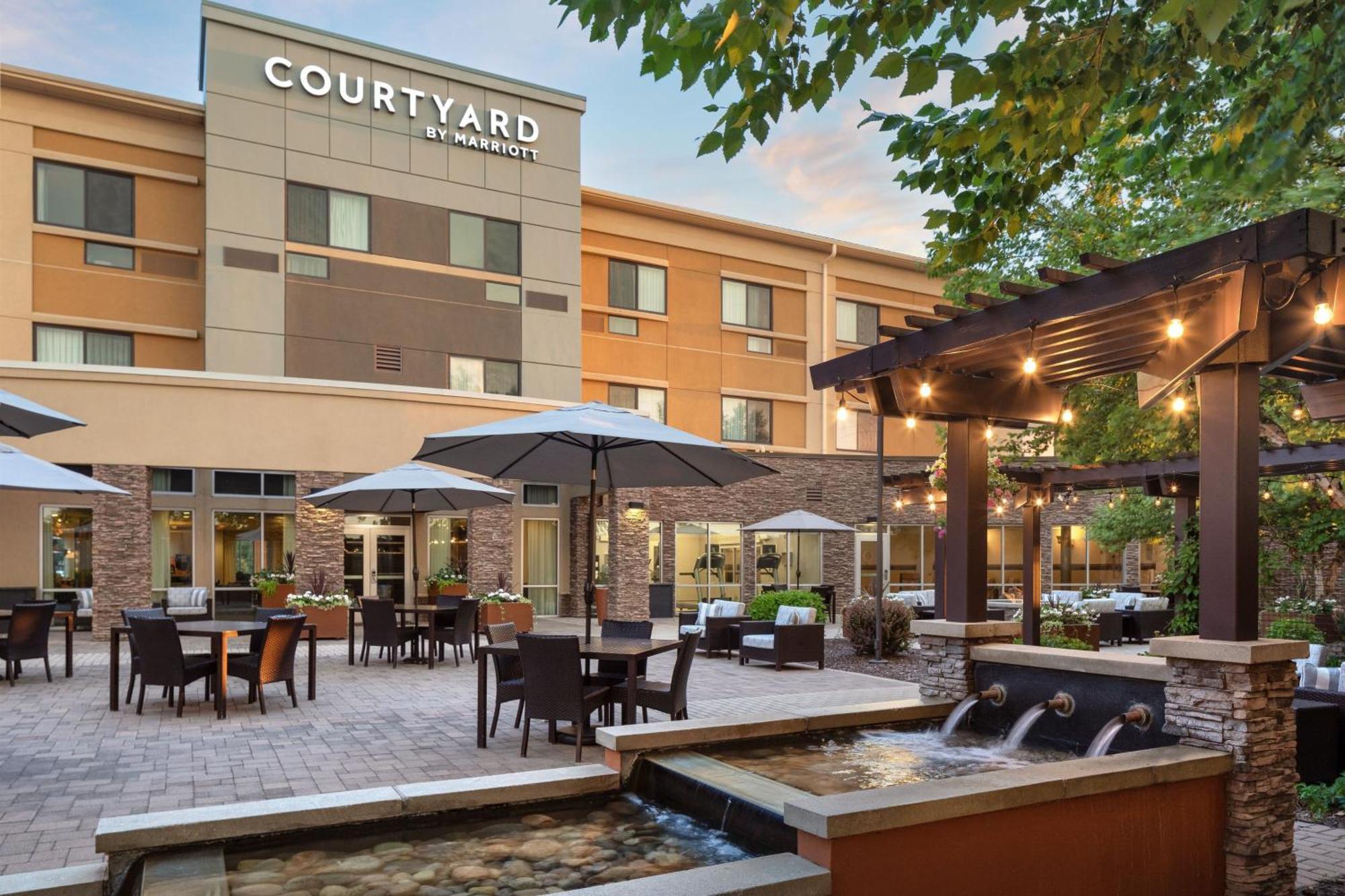 Courtyard Mankato Hotel & Event Center Eksteriør billede